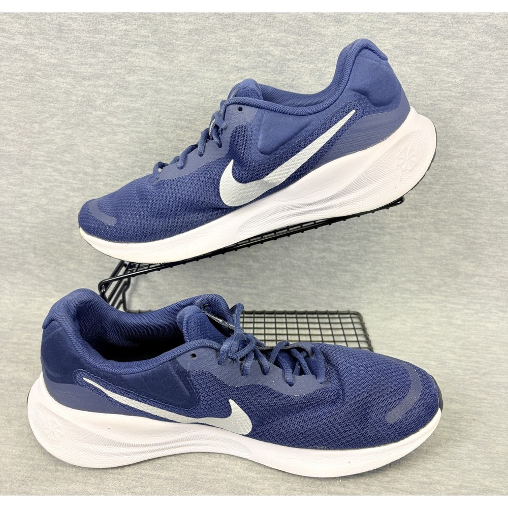 Nike‎ Revolution 7 Sneakers Mens 10.5 Navy Blue White Running - Picture 2 of 13